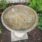 06722FauxBoisBirdbath4733BI